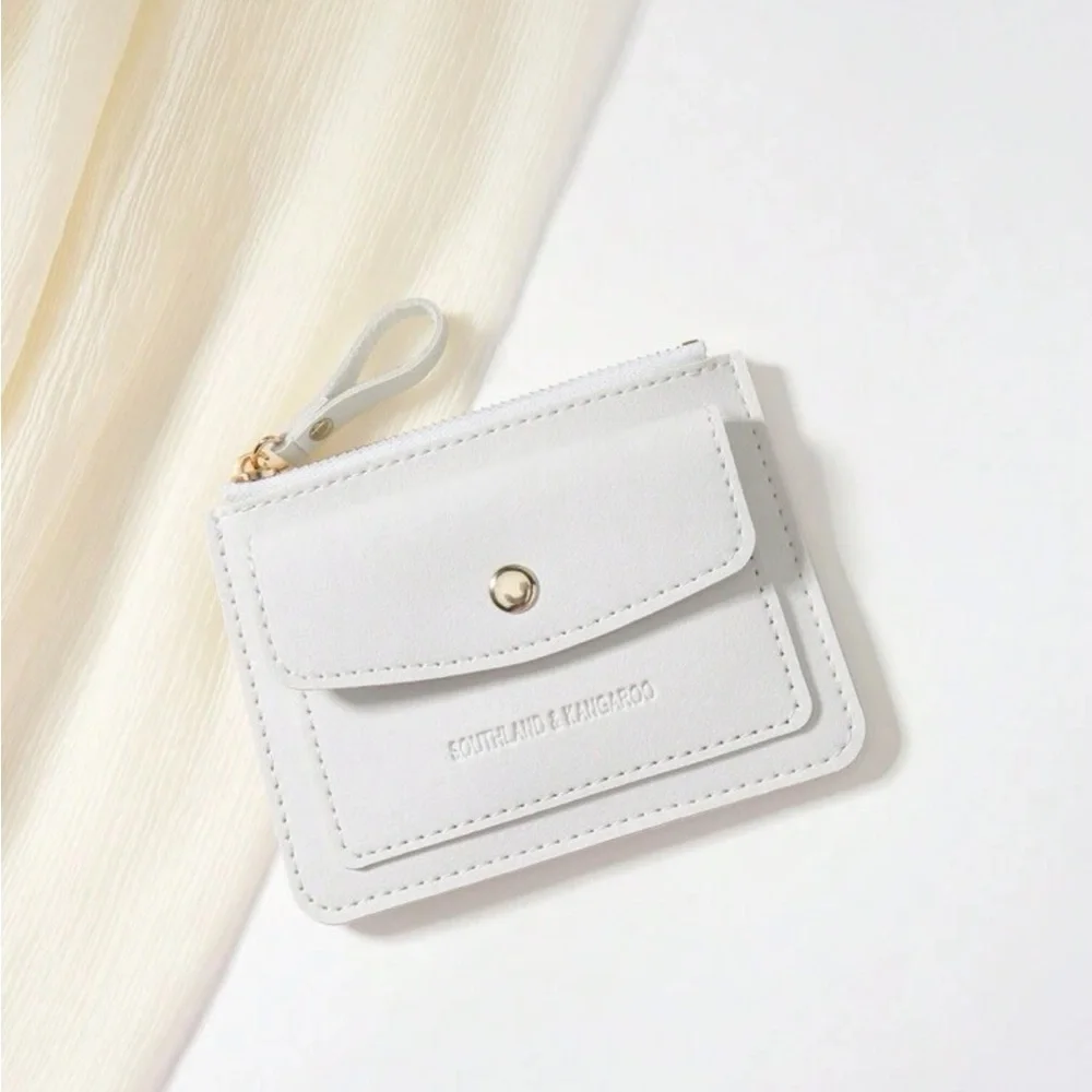 ⚠️Clearance All White Flip Cover Wallet / Cardholder - Picture 5 of 5